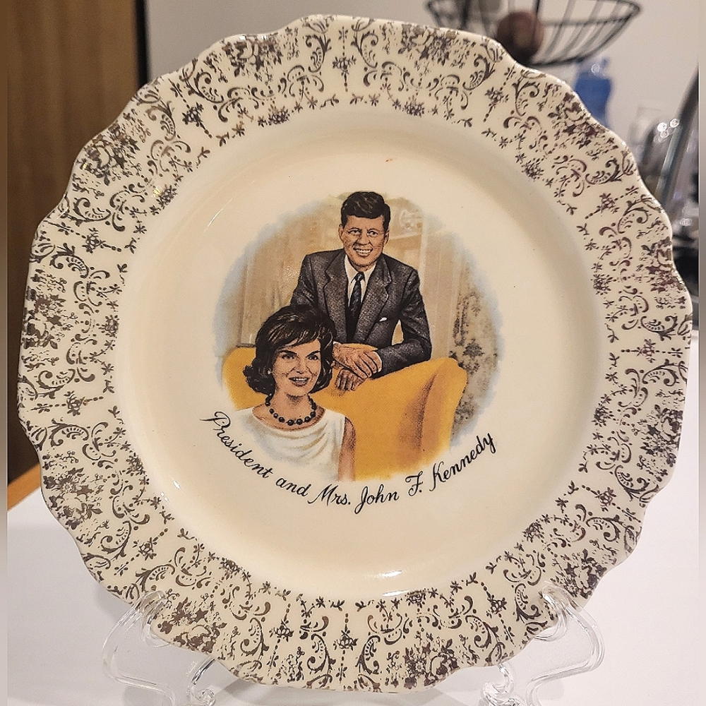 Vintage, rare W.S.George china plate with JFK and Jackie Kennedy